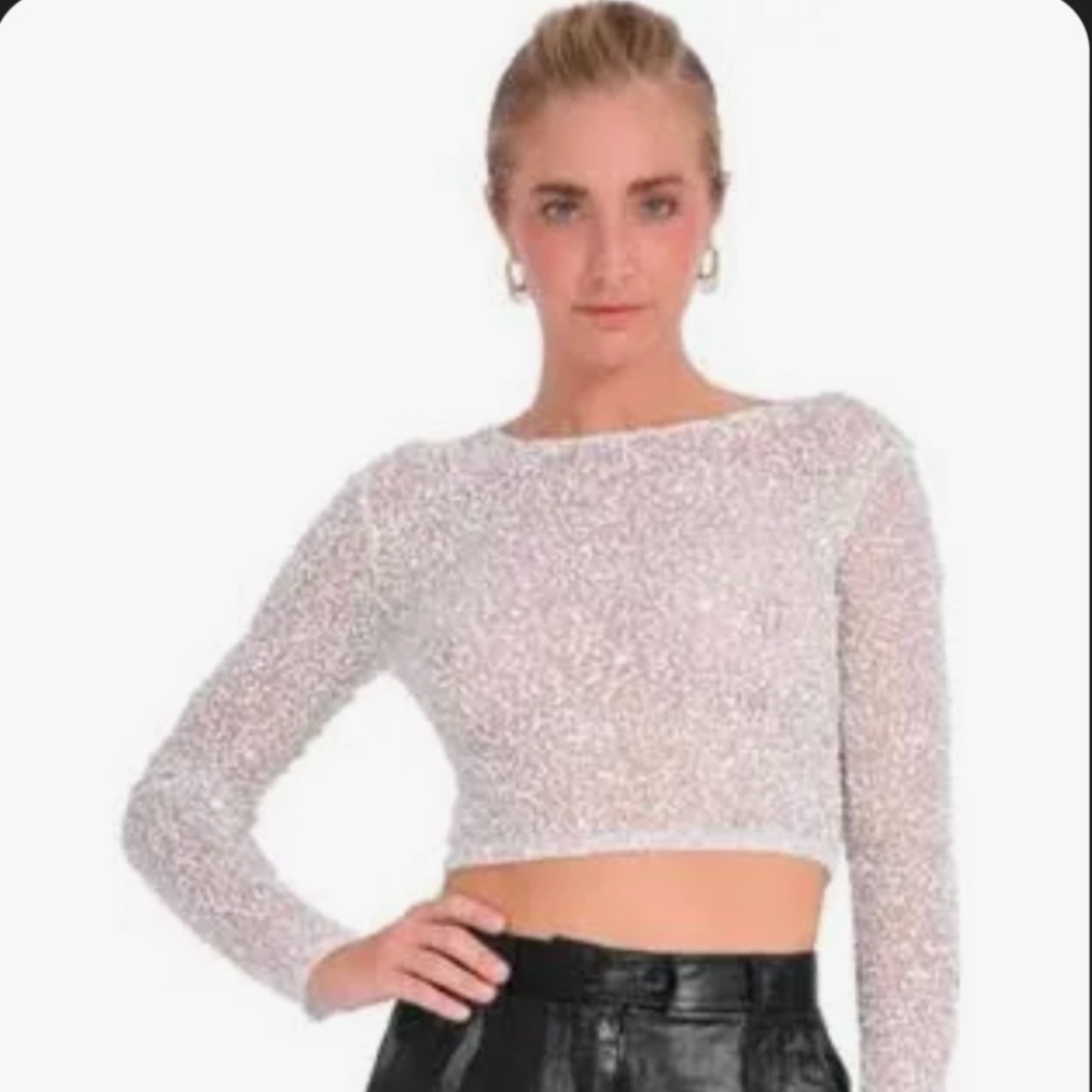 Retrofete white top size small NWT